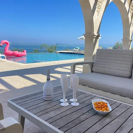 Вилла Sunrise Dream Villa-protaras *