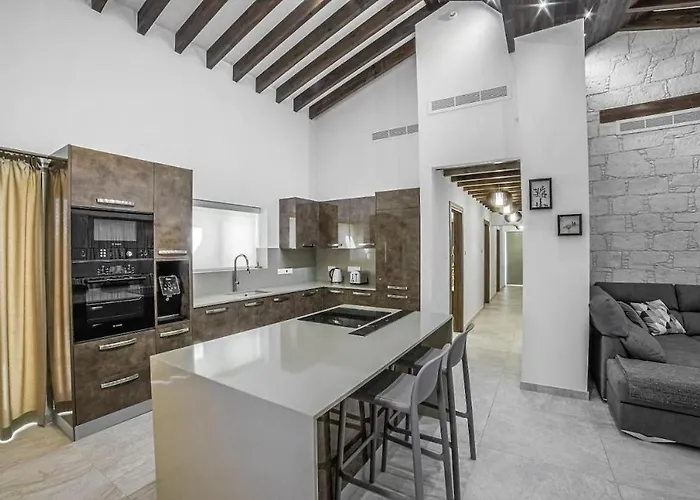 Sunrise Dream Villa-protaras Villa *